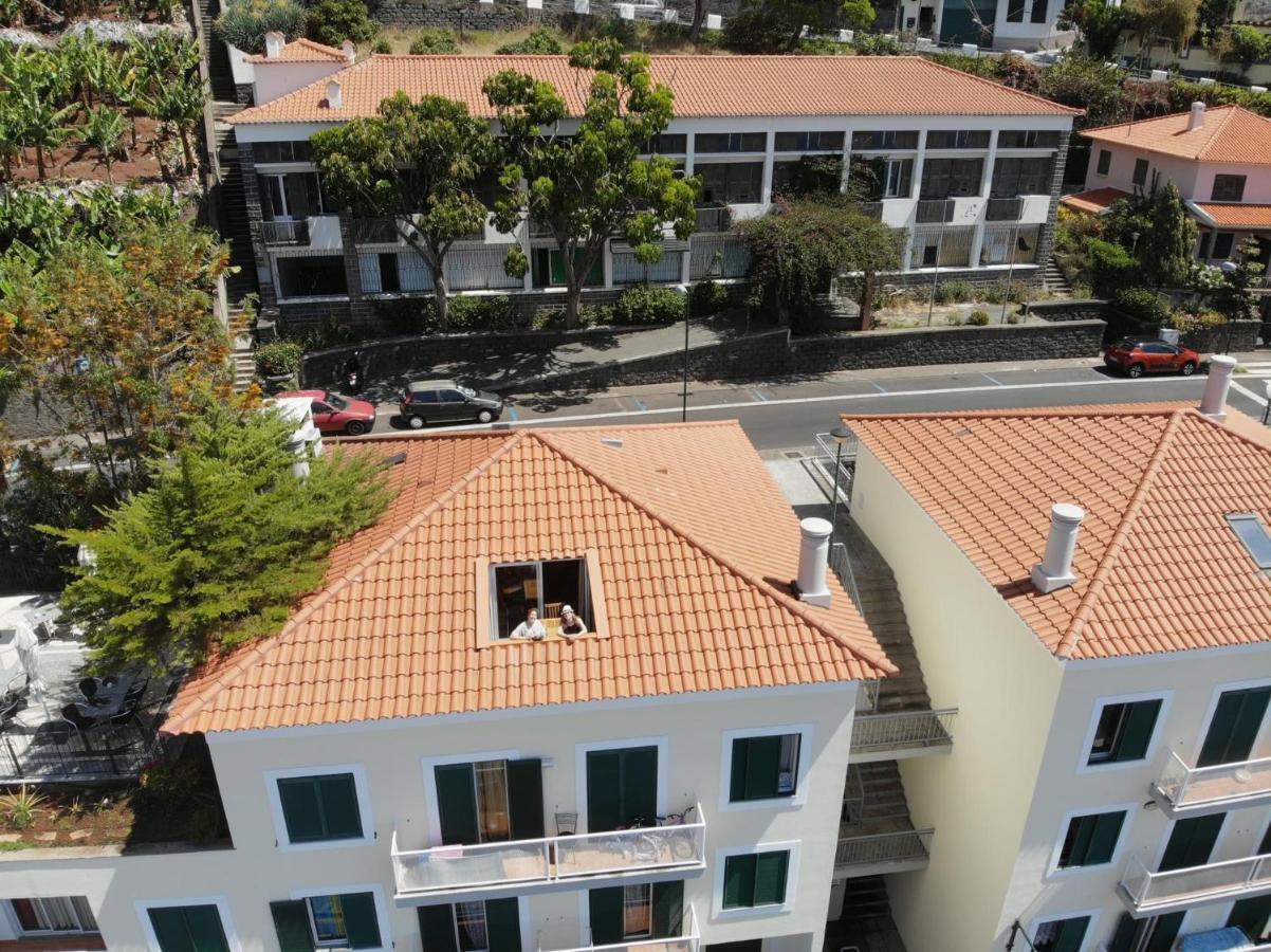 Attic Bay Apartment Câmara de Lobos Exterior photo